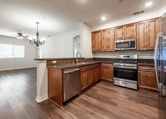 Photo of 606 S Riverside Ave, Rialto, CA 92376