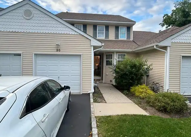 Property at 35 Blueberry Cmns, Riverhead, NY, 11901, 2 beds, 2.5 baths, [object Object]