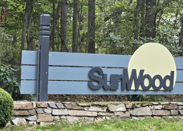 Property at 483 Pumpkin Hill Rd #483, Shelton, CT, 06484, 3 beds, 2.5 baths, [object Object]