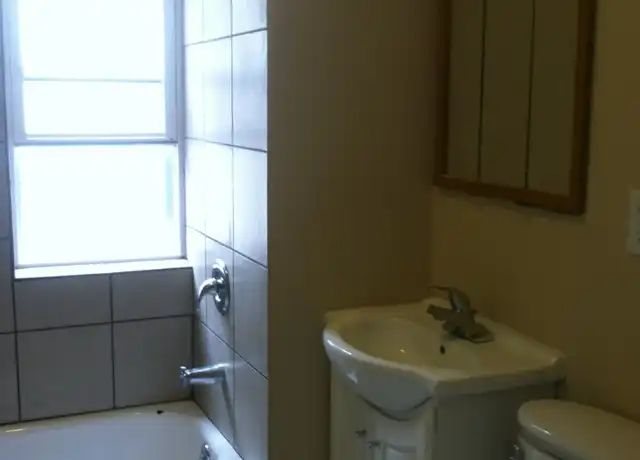 Property at 8318 S Houston Ave Unit 2, Chicago, IL, 60617, 4 beds, 1 bath, [object Object]