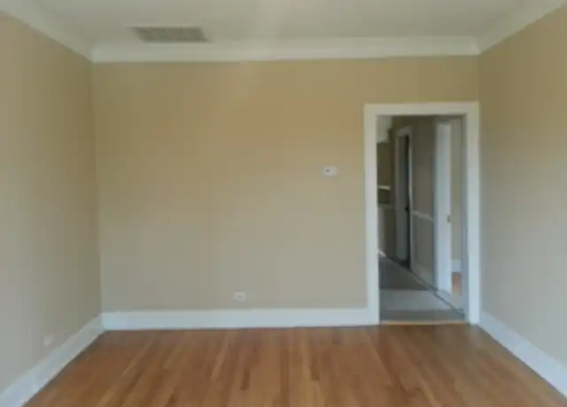 Property at 8318 S Houston Ave Unit 2, Chicago, IL, 60617, 4 beds, 1 bath, [object Object]