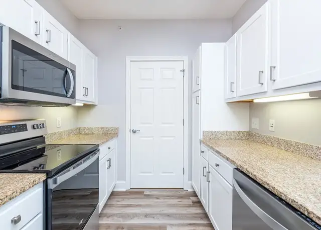 Photo of 1 Technology Dr, North Chelmsford, MA 01863