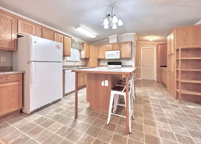 Property at 42427 Norwood Rd, Gonzales, LA, 70737, 3 beds, 2 baths, [object Object]