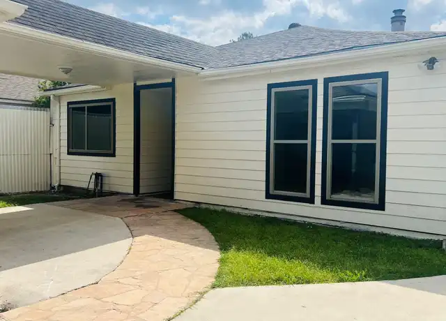 Property at 8814 Beau Monde Dr, Houston, TX, 77099, 3 beds, 2 baths, [object Object]