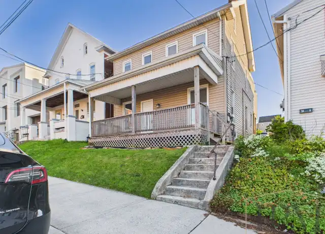 Property at 26 S Pine St, Red Lion, PA, 17356, 2 beds, 1 bath, [object Object]
