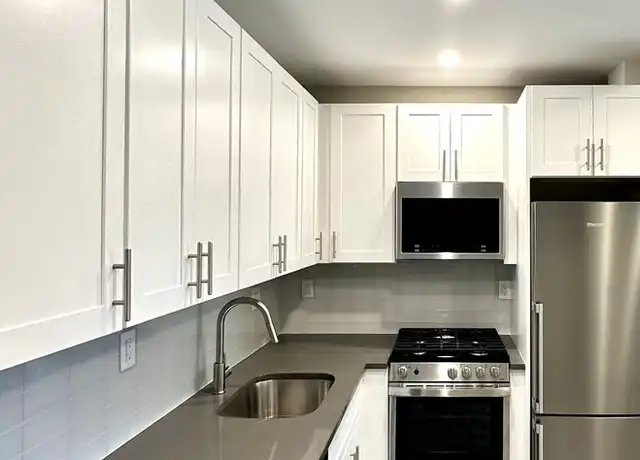 Property at 33 Maverick Sq Unit 33 301, East Boston, MA, 02128, 2 beds, 1 bath, [object Object]