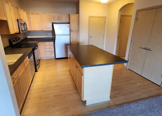 Property at 5690 W 36th St, St Louis Park, MN, 55416, 2 beds, 2 baths, [object Object]