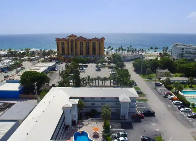 Property at 120 NE 20th Ave #12, Deerfield Beach, FL, 33441, 1 bed, 1 bath, [object Object]