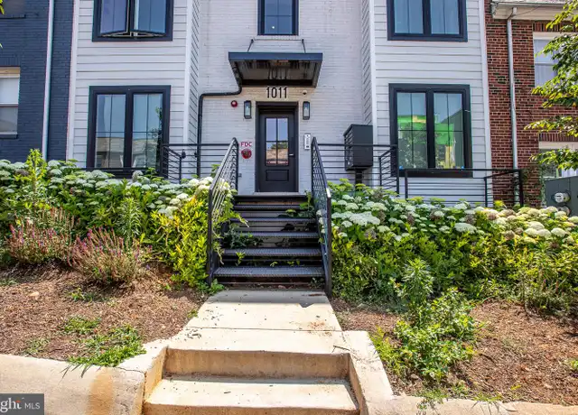 Property at 1011 18th St NE #5, Washington, DC, 20002, 1 bed, 2 baths, [object Object]