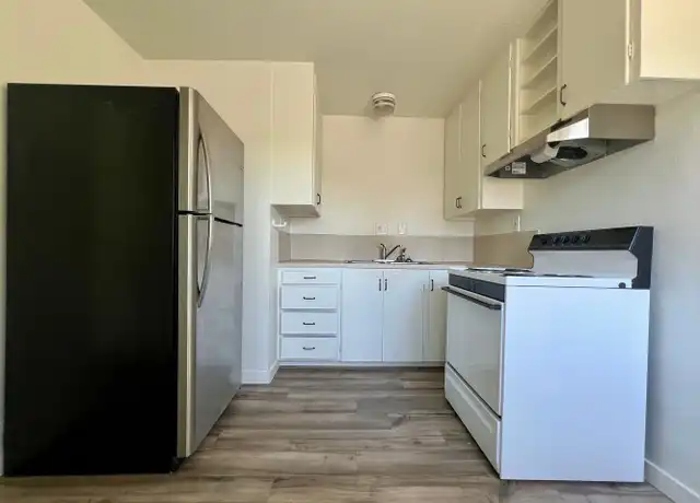 Property at 318 SW Whitaker St Unit 318 Whitaker, Portland, OR, 97239, 1 bed, 1 bath, [object Object]