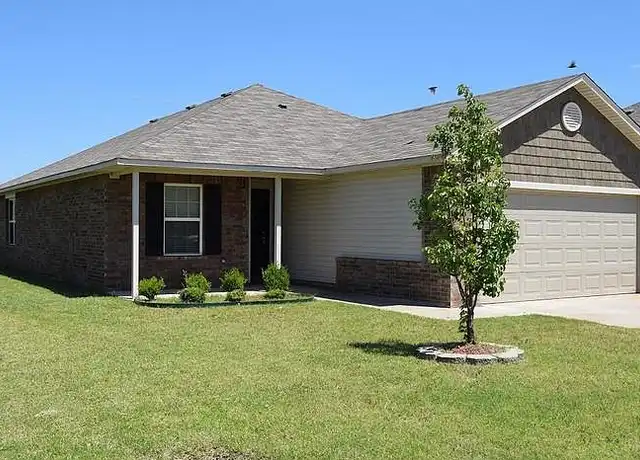 Property at 2412 Canyon Creek Dr, Yukon, OK, 73099, 4 beds, 2 baths, [object Object]