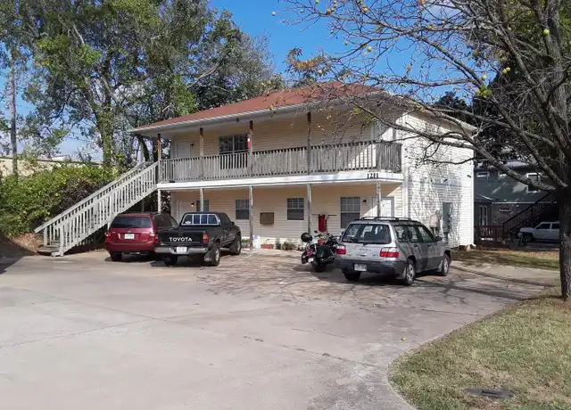 Property at 1211 Oakland Ave #3, Fayetteville, AR, 72703, 2 beds, 2 baths, [object Object]