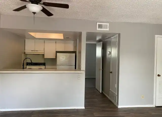 Property at 717 E Grayson St Unit 9, San Antonio, TX, 78208, 1 bed, 1 bath, [object Object]
