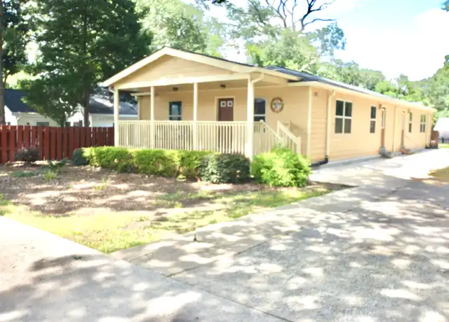 Property at 1385 Elizabeth Ln Unit 100, Atlanta, GA, 30344, 2 beds, 1 bath, [object Object]