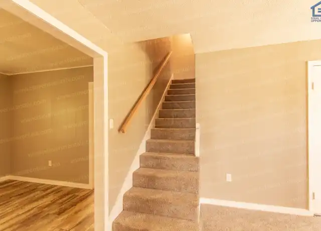 Property at 1602 NW Irwin Ave, Lawton, OK, 73507, 5 beds, 2 baths, [object Object]