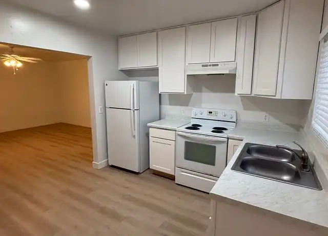 Property at 1819 E Sheridan St Unit 05, Phoenix, AZ, 85006, 2 beds, 1 bath, [object Object]