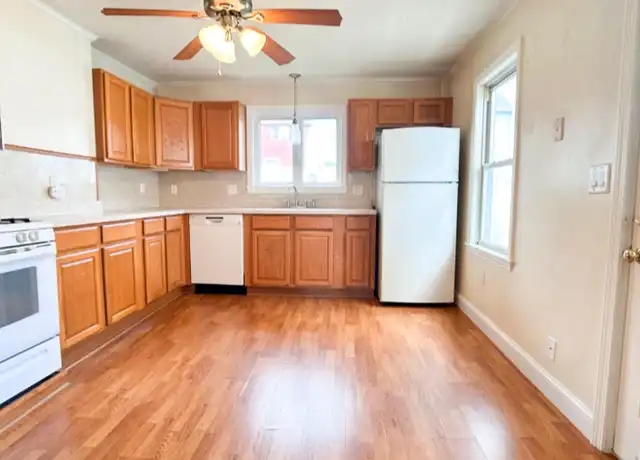 Property at 8 Cross St, Woburn, MA, 01801, 3 beds, 1.5 baths, [object Object]