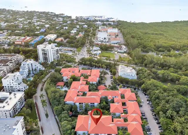 Property at 101 Ocean Ln Dr, Key Biscayne, FL, 33149, 2 beds, 2 baths, [object Object]
