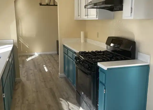 Property at 538 A St, Santa Rosa, CA, 95401, 4 beds, 3 baths, [object Object]
