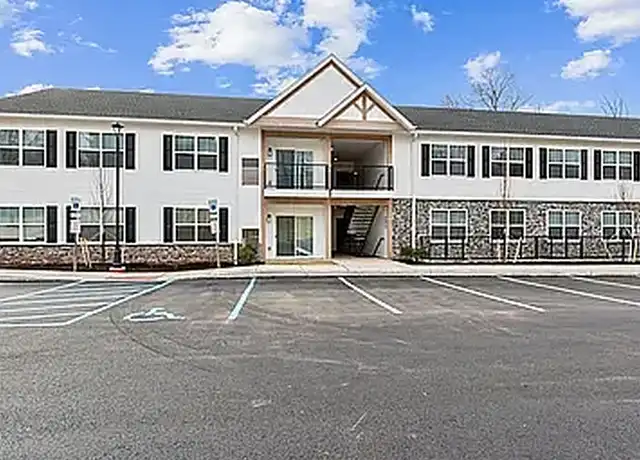 Property at 905 Forest Lane - 905 Forest Ln, Schwenksville, PA, 19473, 2 beds, 2 baths, [object Object]