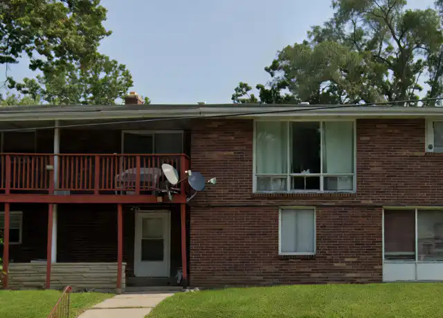 Property at 716 Lake Shore Dr Unit 1, Hobart, IN, 46342, 1 bed, 1 bath, [object Object]
