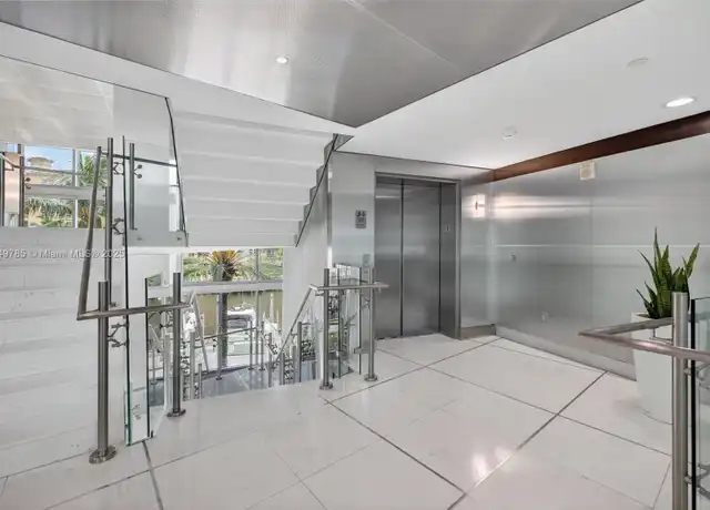 Property at 2950 NE 188th St #446, Aventura, FL, 33180, 1 bed, 2 baths, [object Object]