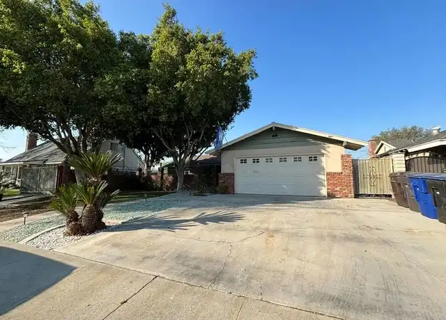 Property at 10975 Endicott Dr, Riverside, CA, 92505, 4 beds, 2 baths, [object Object]