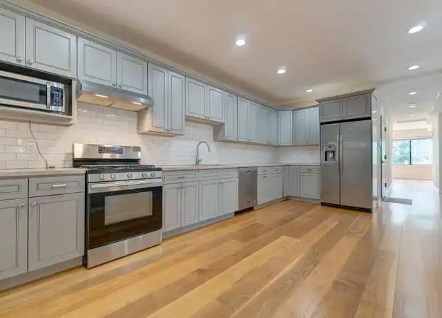 Property at 59 Dixwell Ave Unit 3A, New Haven, CT, 06511, 3 beds, 2 baths, [object Object]
