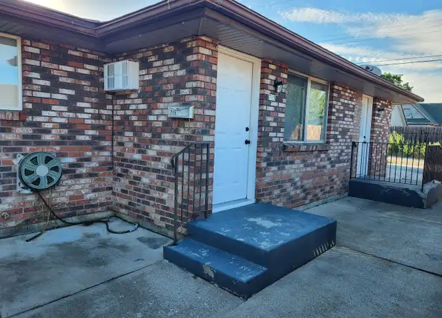 Property at 715 E Broad Ave, Spokane, WA, 99207, 2 beds, 1 bath, [object Object]
