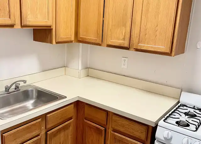Property at 127 Washington St Unit 14, Lynn, MA, 01902, 1 bed, 1 bath, [object Object]