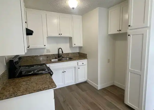 Property at 1650 Newport Ave Unit 14, Long Beach, CA, 90804, 2 beds, 1 bath, [object Object]
