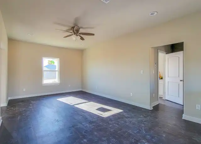 Property at 3820 Skylane Ave, Corsicana, TX, 75110, 3 beds, 2 baths, [object Object]