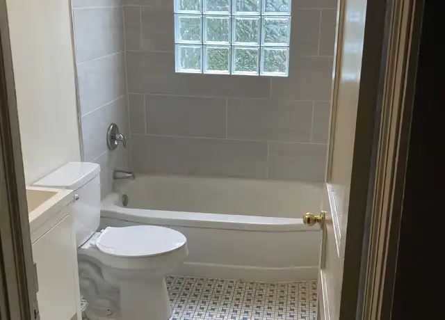 Property at 886 Kenmore Ave, Baton Rouge, LA, 70806, 2 beds, 1 bath, [object Object]