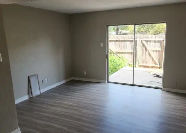 Property at 313 Craddock Ave Unit 404, San Marcos, TX, 78666, 2 beds, 2 baths, [object Object]