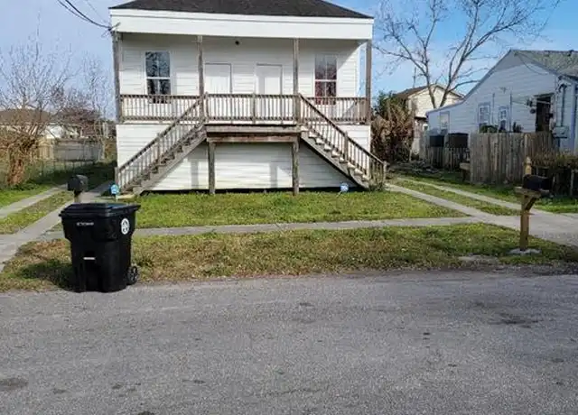 Property at 5755 Pasteur Blvd, New Orleans, LA, 70122, 2 beds, 1 bath, [object Object]