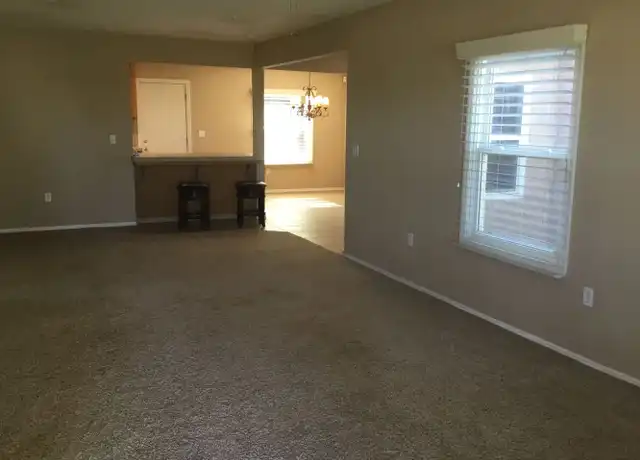 Property at 5430 N Madera Ave, Kerman, CA, 93630, 3 beds, 2 baths, [object Object]