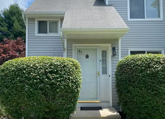 Property at 4 Daisy Dr, Seymour, CT, 06483, 2 beds, 1.5 baths, [object Object]