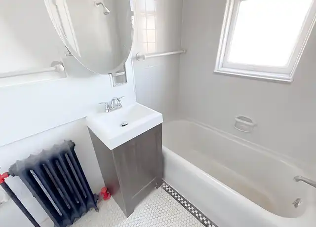 Property at 318 W 2nd St Unit 207, Flint, MI, 48502, 1 bed, 1 bath, [object Object]