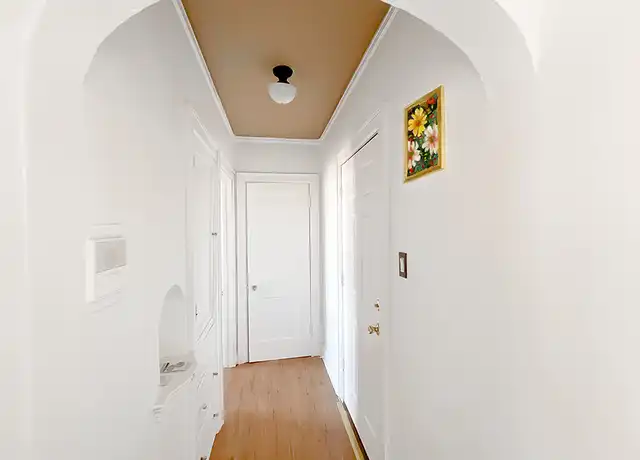 Property at 318 W 2nd St Unit 207, Flint, MI, 48502, 1 bed, 1 bath, [object Object]