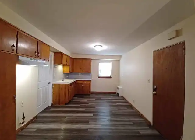 Property at 2415 Benderwirt Ave Unit 2415-5, Rockford, IL, 61103, 2 beds, 1 bath, [object Object]