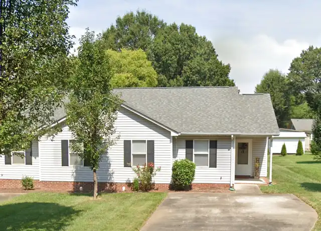 Property at 215 Bishop Ln Unit 215, Concord, NC, 28025, 2 beds, 1 bath, [object Object]