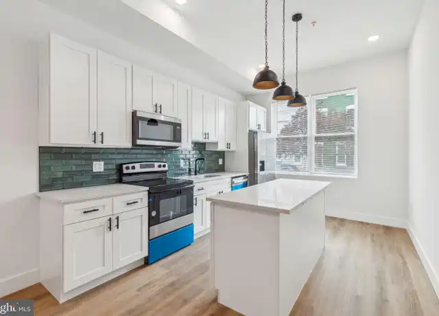 Property at 417 W Cumberland St Unit 3, Philadelphia, PA, 19133, 2 beds, 1 bath, [object Object]