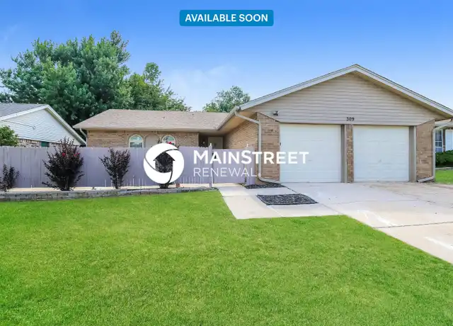 Property at 309 S Morgan Dr, Moore, OK, 73160, 3 beds, 2 baths, [object Object]