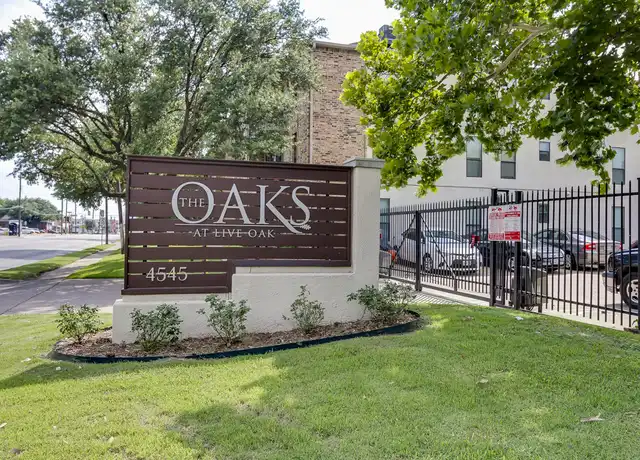 Property at 4545 Live Oak St Unit 124 B1 No Patio, Dallas, TX, 75204, 2 beds, 2 baths, [object Object]
