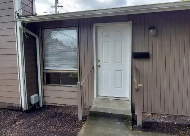 Property at 1520 E Main St Unit C, Auburn, WA, 98002, 2 beds, 1 bath, [object Object]