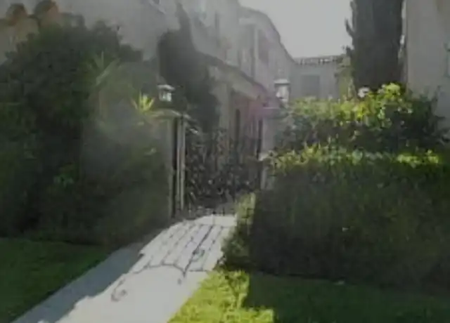 Property at 4721 S Budlong Ave Unit 6, Los Angeles, CA, 90037, 2 beds, 2 baths, [object Object]
