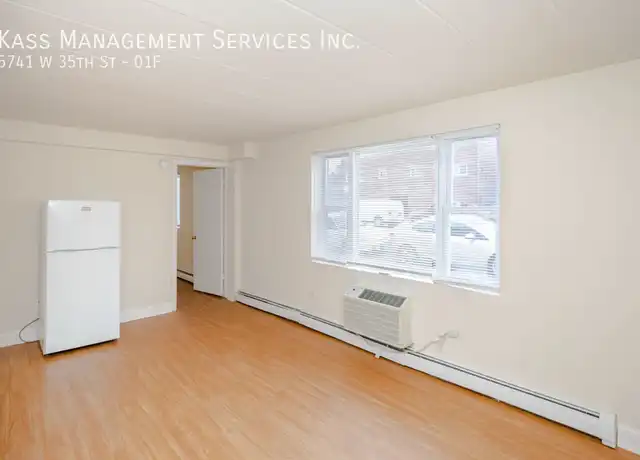 Property at 5741 W 35th St Unit 01F, Cicero, IL, 60804, 1 bed, 1 bath, [object Object]