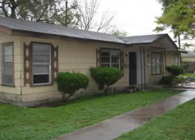 Property at 133 Fannin St, Corpus Christi, TX, 78415, 2 beds, 1 bath, [object Object]