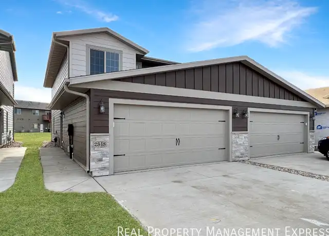 Property at 2114 S Ronsiek Ave, Sioux Falls, SD, 57106, 3 beds, 2 baths, [object Object]