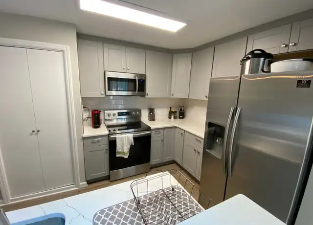 Property at 612 Old Farm Rd, Raleigh, NC, 27606, 1 bed, 1 bath, [object Object]